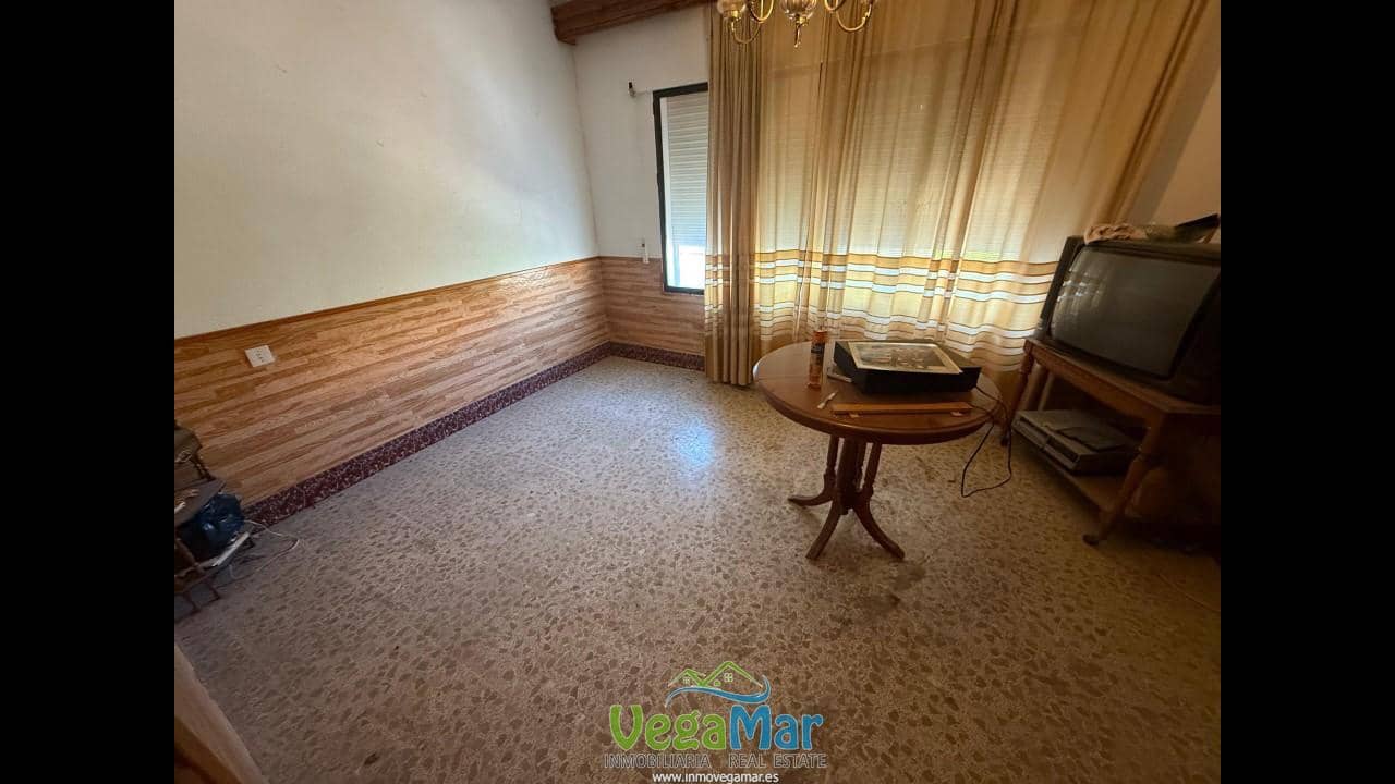 4 soverom Villa til salgs i Itrabo med garasje - € 180 000 (Ref: 9150982)