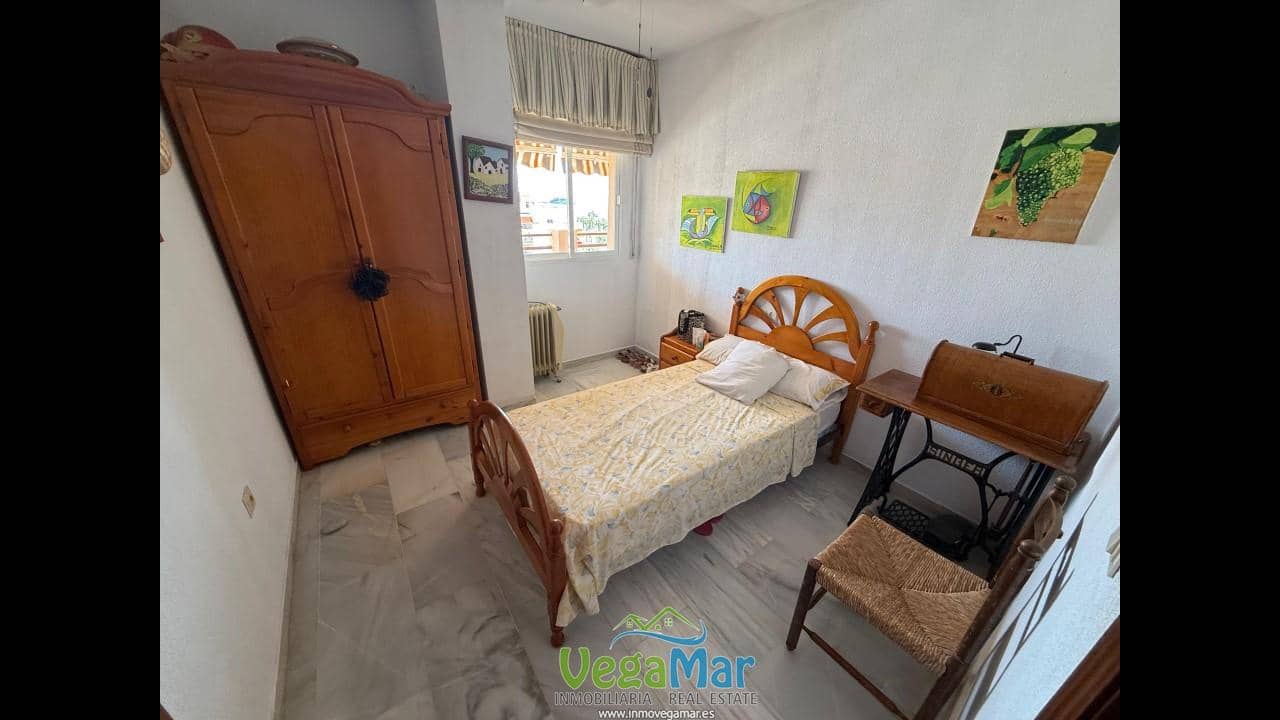 2 soveværelse Lejlighed til leje i Almunecar med garage - € 850 (Ref: 9175748)