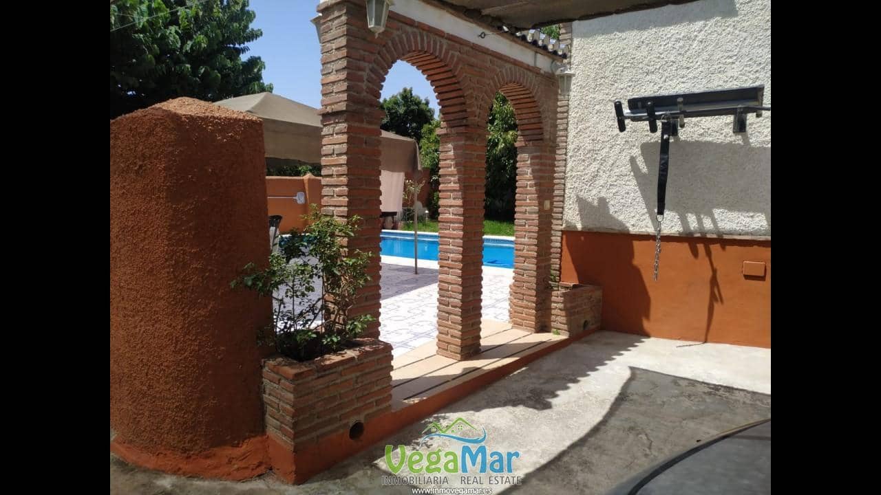 6 chambre Villa/Maison à vendre à Almunecar avec piscine garage - 600 000 € (Ref: 9190383)