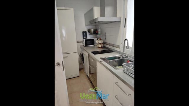 1 bedroom Flat for rent in La Herradura, Almuñécar with garage - € 850 (Ref: 9198255)