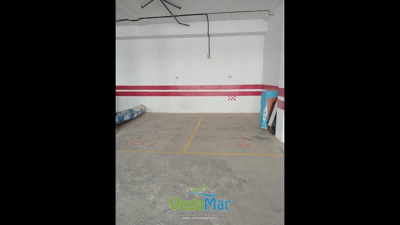 1 bedroom Flat for rent in La Herradura with garage - € 850 (Ref: 9198255)