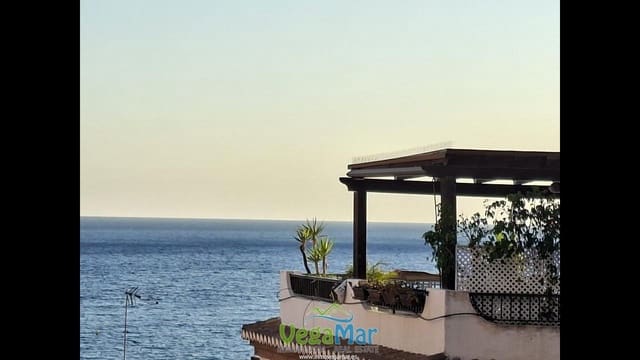 1 bedroom Flat for rent in La Herradura, Almuñécar with garage - € 850 (Ref: 9198255)