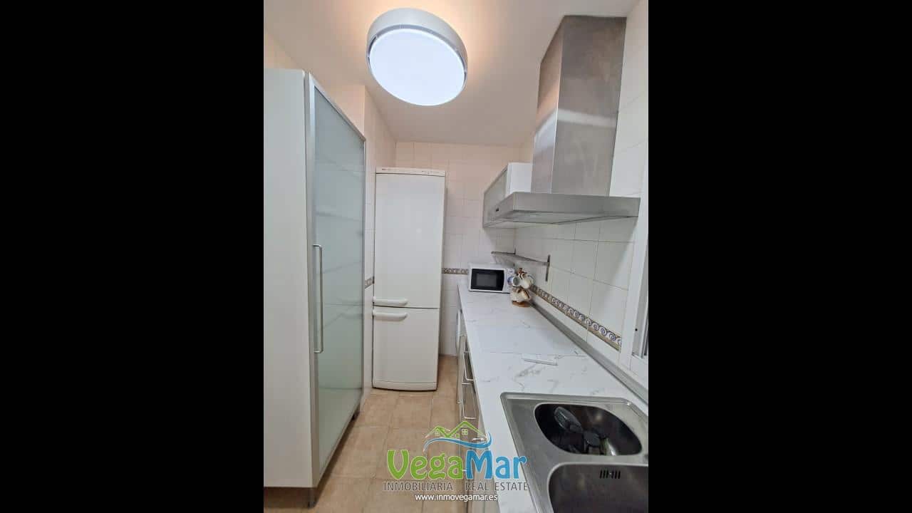 1 bedroom Flat for rent in La Herradura with garage - € 850 (Ref: 9198255)