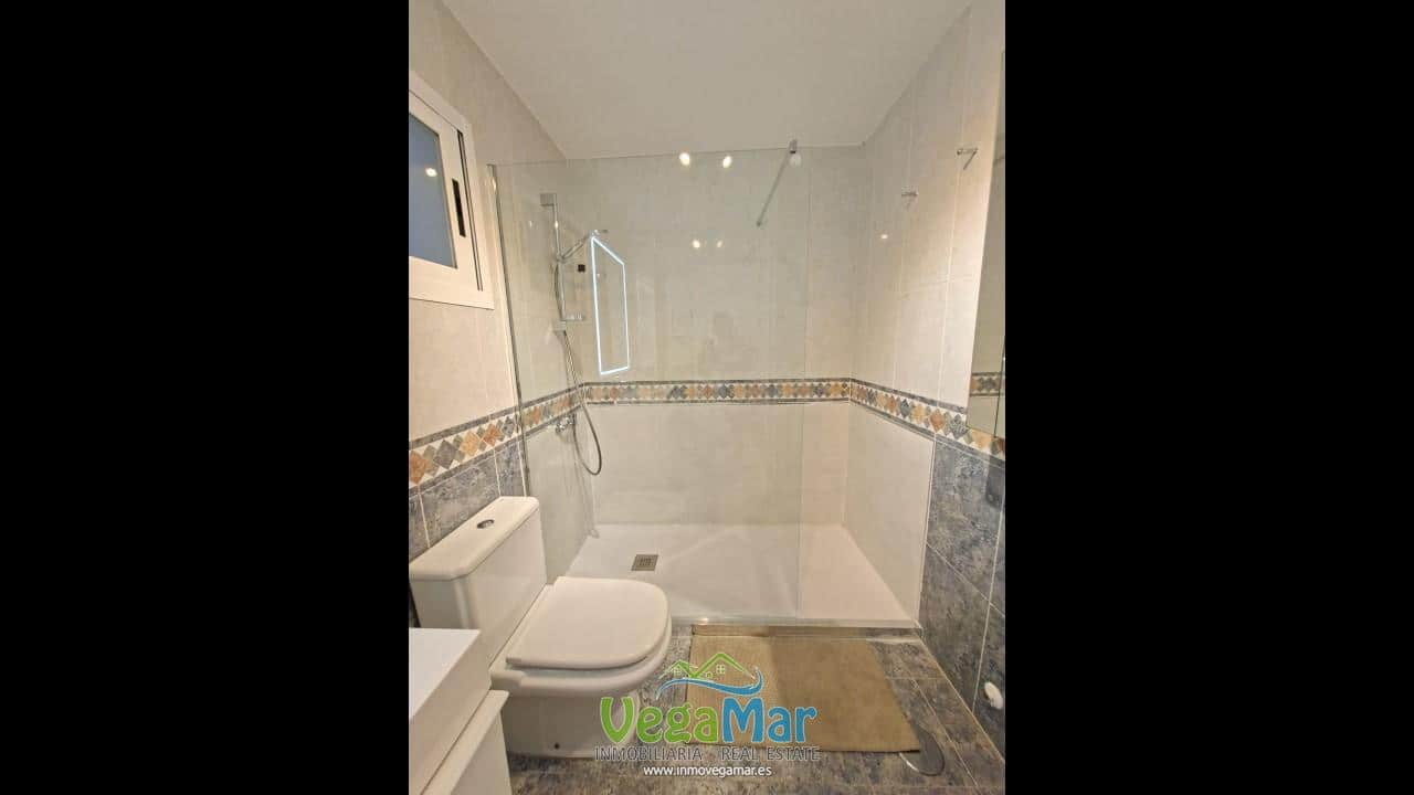 1 bedroom Flat for rent in La Herradura with garage - € 850 (Ref: 9198255)