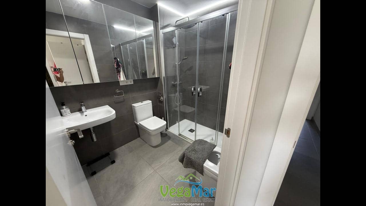 Appartement de 2 chambres à louer à Almunecar avec piscine garage - 900 € (Ref: 9210510)
