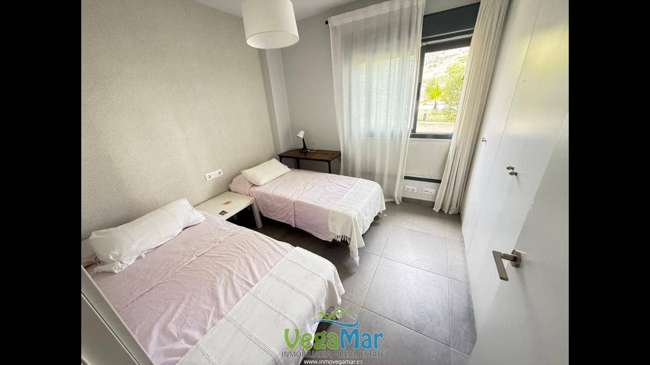 Appartement de 2 chambres à louer à Almunecar avec piscine garage - 900 € (Ref: 9210510)