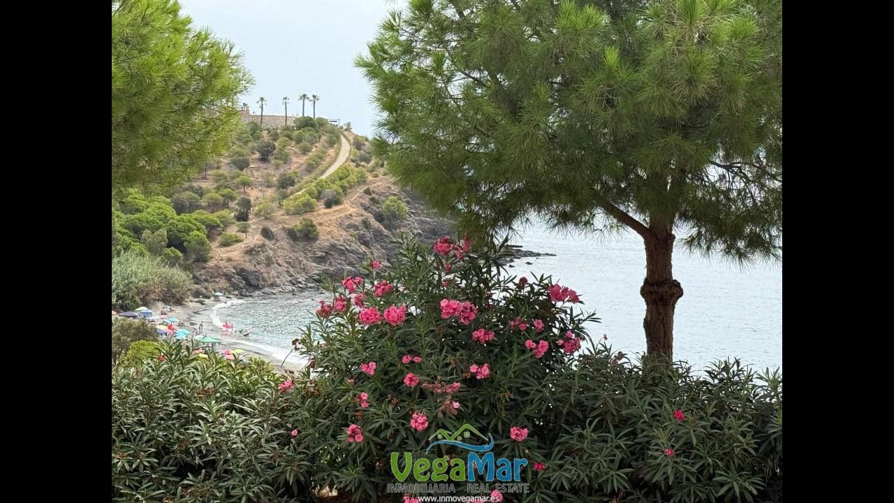 Appartement de 2 chambres à louer à Almunecar avec piscine garage - 900 € (Ref: 9210510)