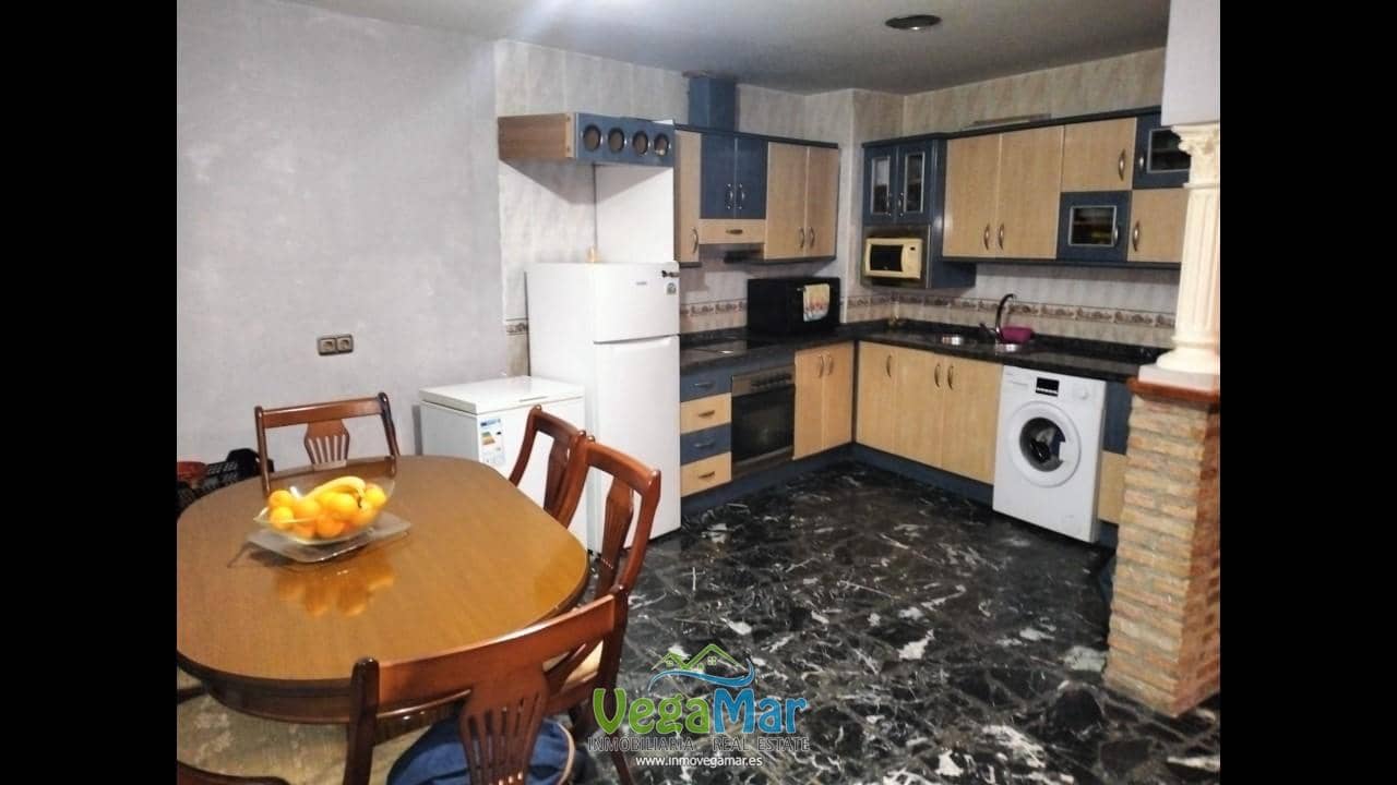 3 slaapkamer Villa te koop in Itrabo met garage - € 130.000 (Ref: 9249381)