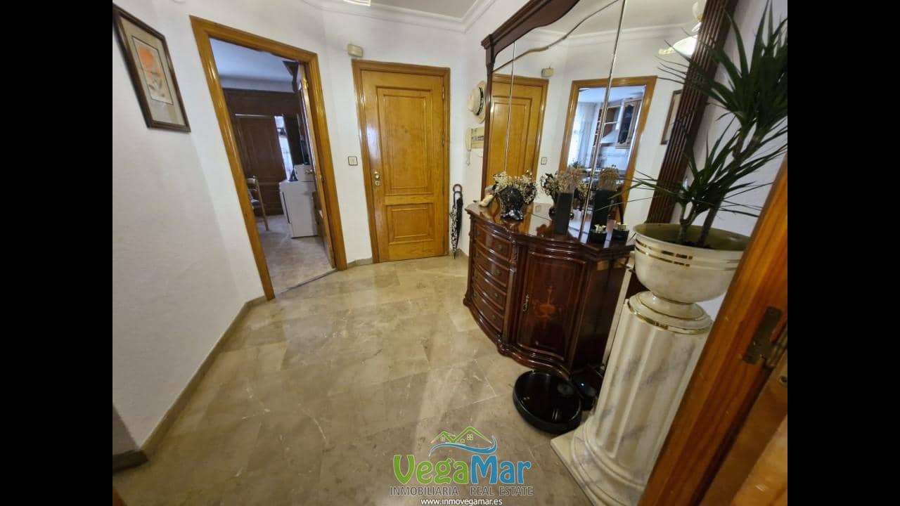 4 chambre Appartement à vendre à Almunecar avec garage - 365 000 € (Ref: 9254430)