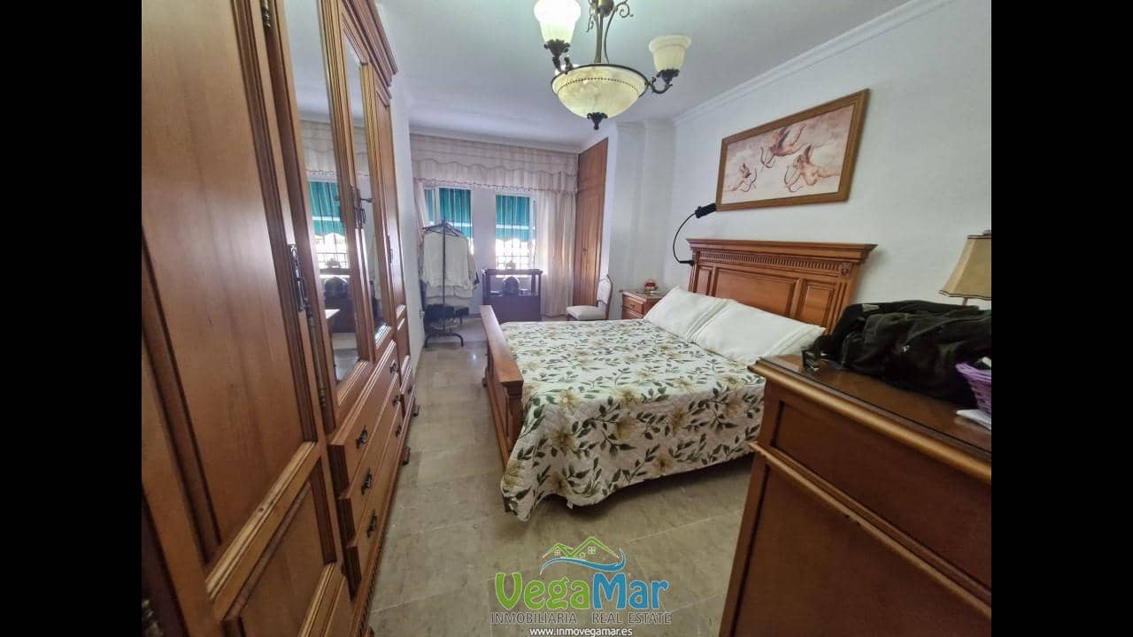 4 chambre Appartement à vendre à Almunecar avec garage - 365 000 € (Ref: 9254430)