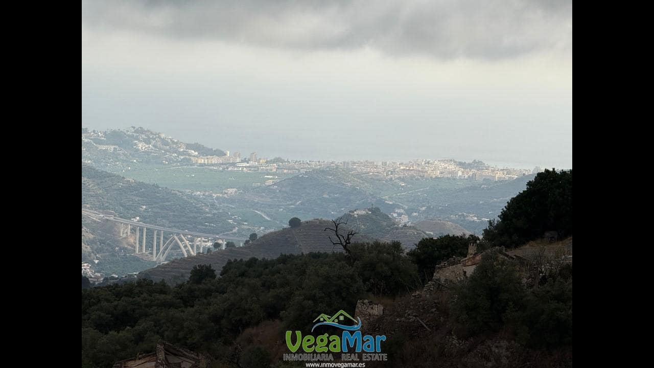 Ubebygd land til salgs i Almunecar - € 15 000 (Ref: 9268963)