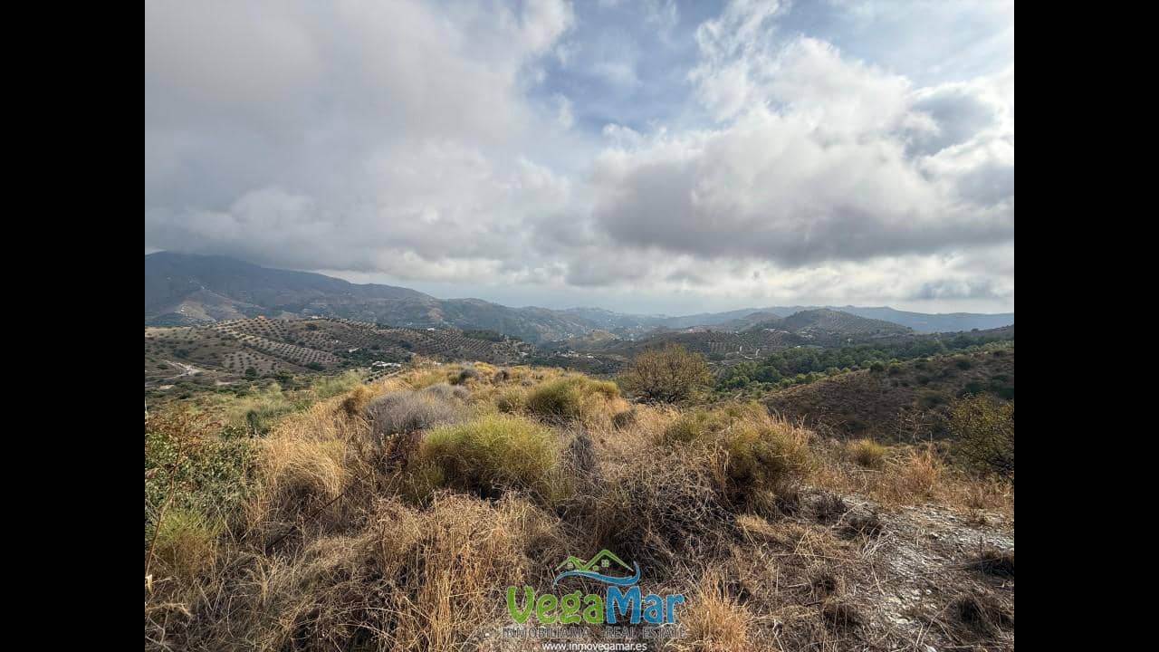 Ubebygd land til salgs i Almunecar - € 15 000 (Ref: 9268963)