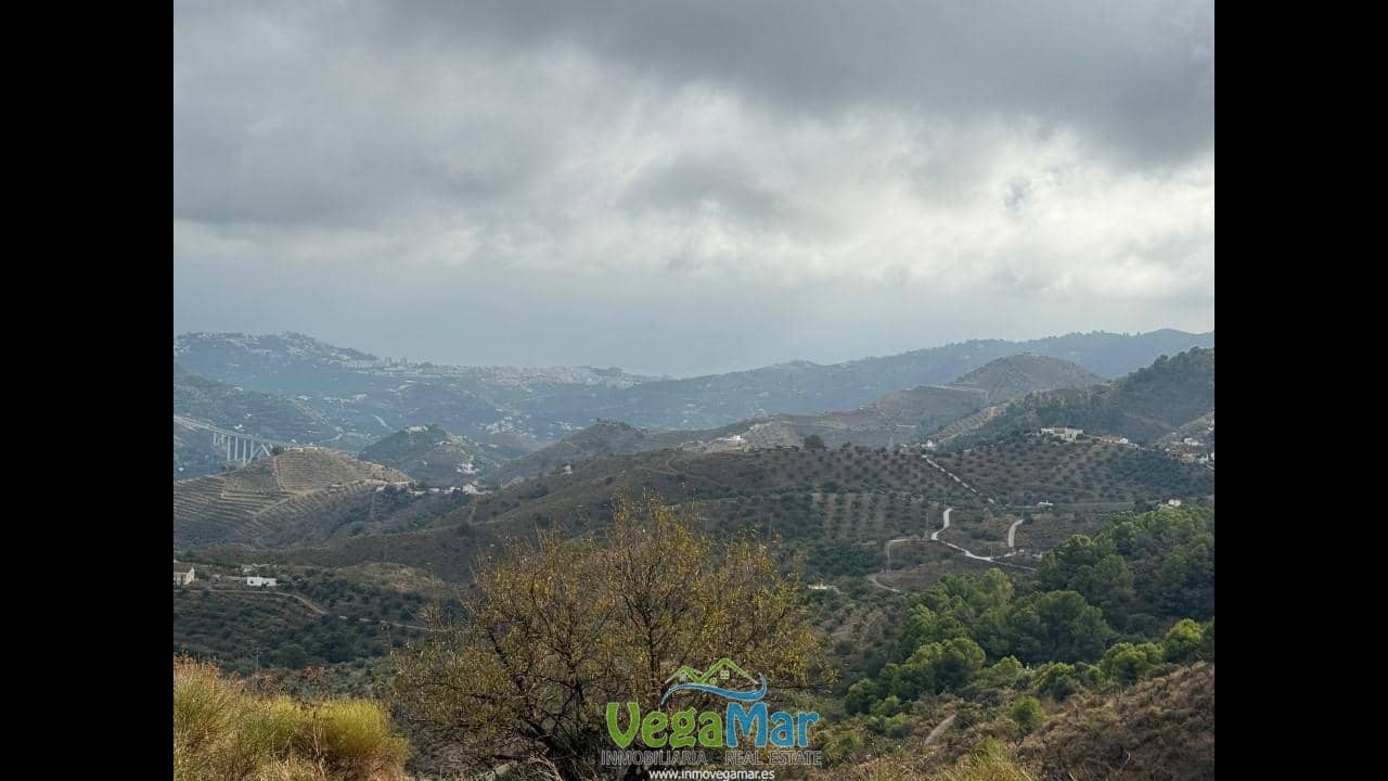 Ubebygd land til salgs i Almunecar - € 15 000 (Ref: 9268963)