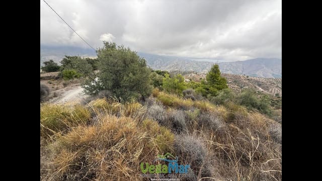 Grunde uden byggetilladelser til salg i Almuñécar - € 15.000 (Ref: 9268963)