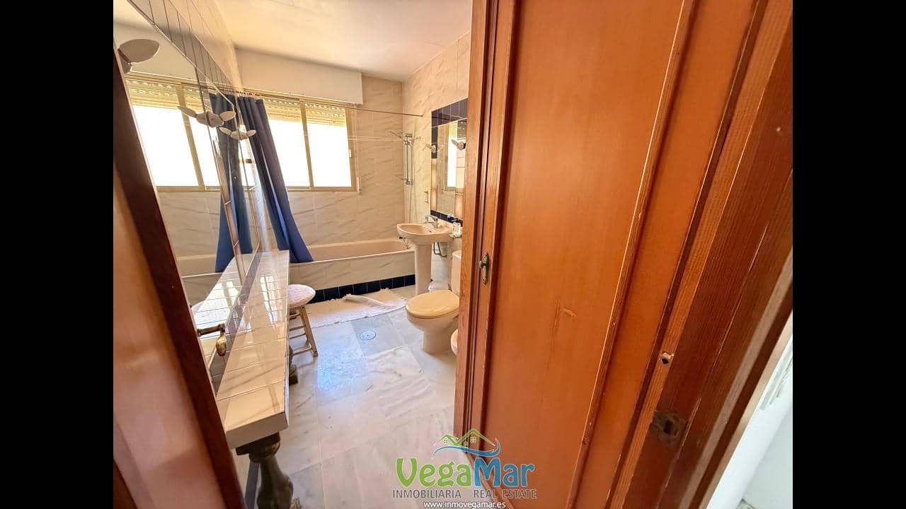 2 bedroom Flat for sale in Almunecar - € 335,000 (Ref: 9289776)