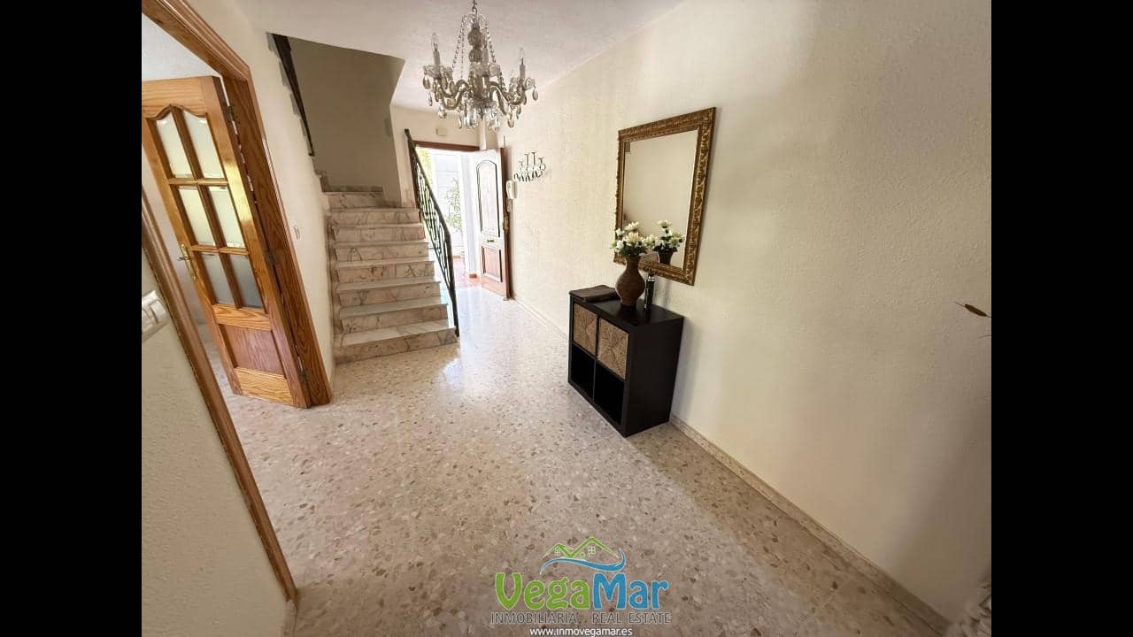 4 soverom Leilighet til salgs i Almunecar med garasje - € 320 000 (Ref: 9311868)