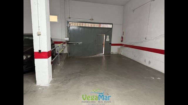 Garage til salg i Almuñécar - € 37.000 (Ref: 9345295)