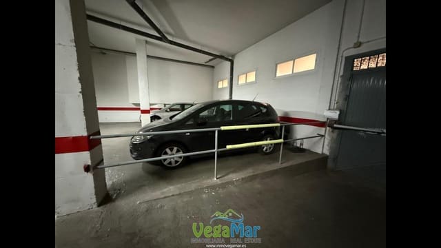 Garage til salg i Almuñécar - € 37.000 (Ref: 9345295)