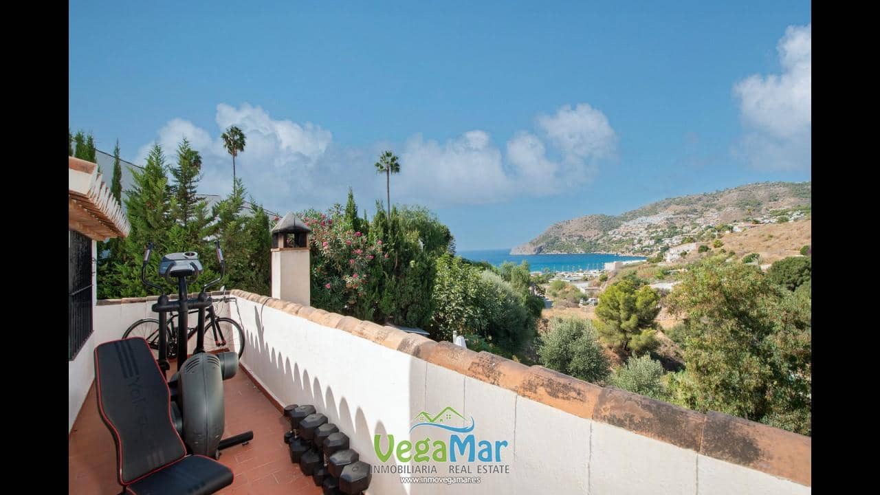 3 chambre Villa/Maison à vendre à La Herradura avec piscine garage - 525 000 € (Ref: 9348816)