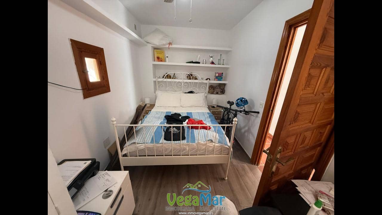 3 chambre Villa/Maison à vendre à La Herradura avec piscine garage - 525 000 € (Ref: 9348816)