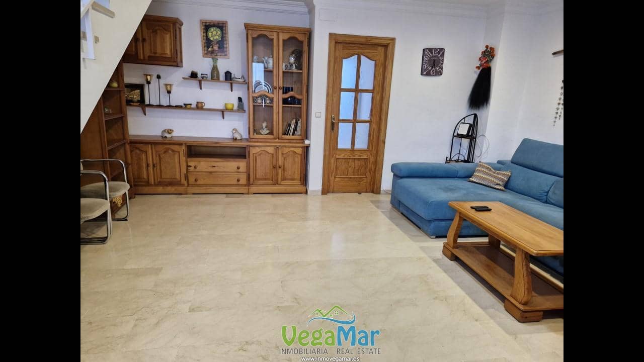 3 sypialnia Mieszkanie do wynajęcia w La Herradura - 1 000 € (Ref: 9352951)