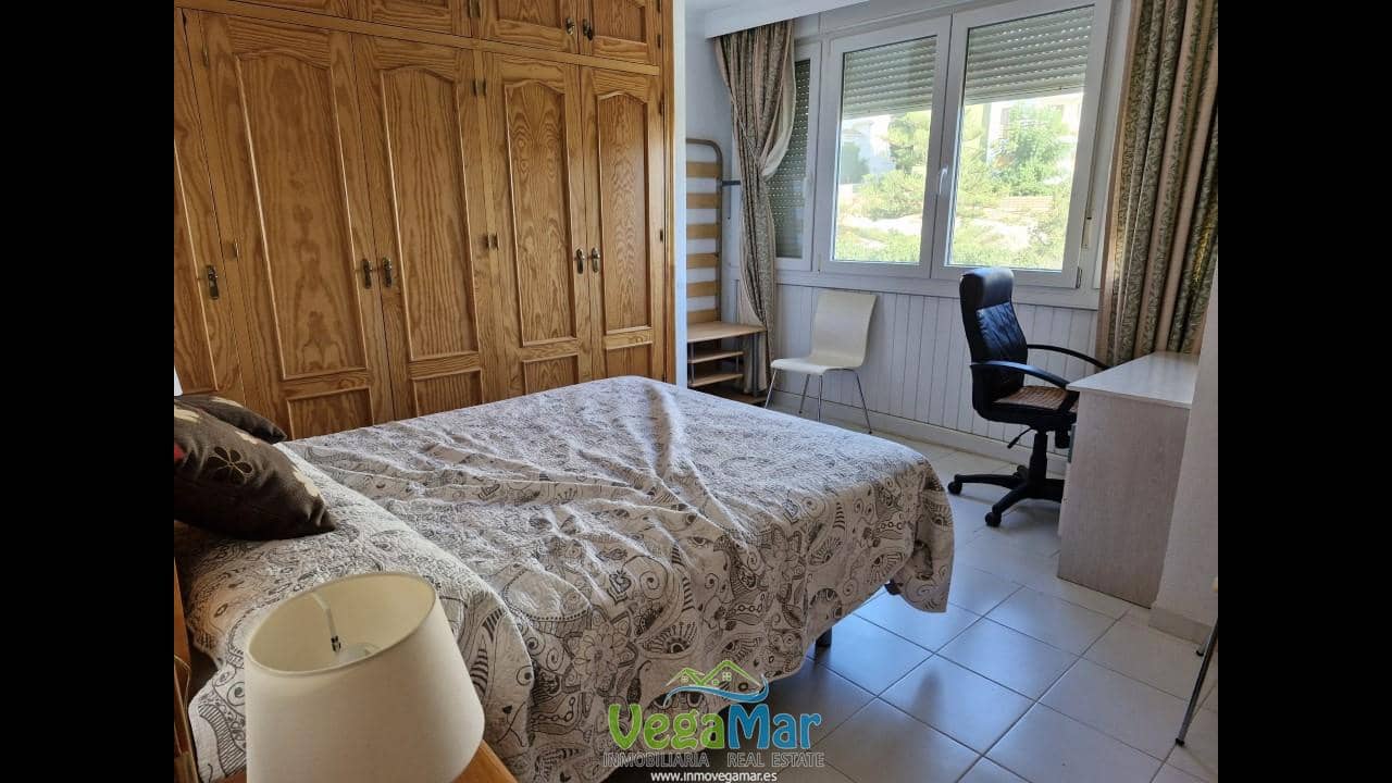 3 sypialnia Mieszkanie do wynajęcia w La Herradura - 1 000 € (Ref: 9352951)