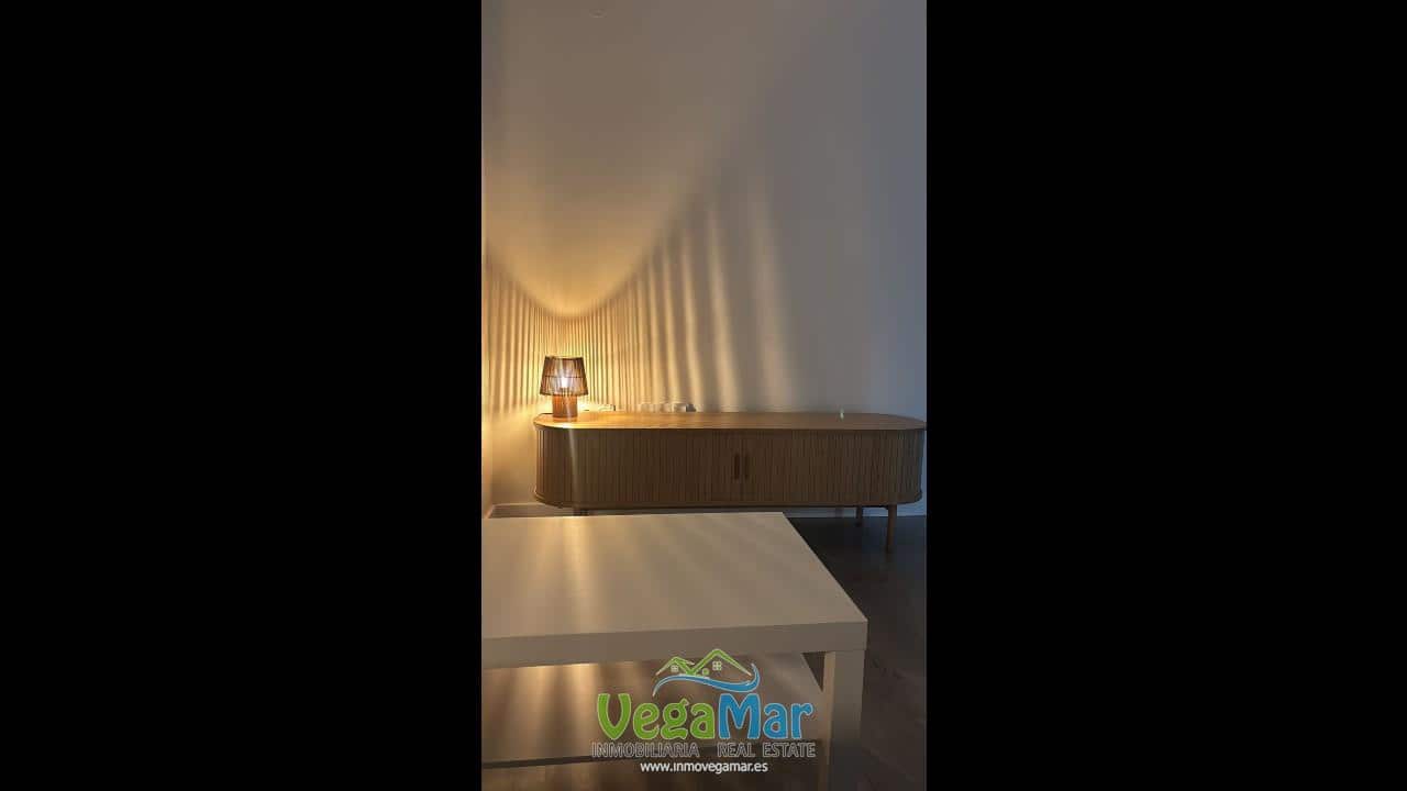 3 bedroom Flat for rent in Almunecar with garage - € 900 (Ref: 9357678)