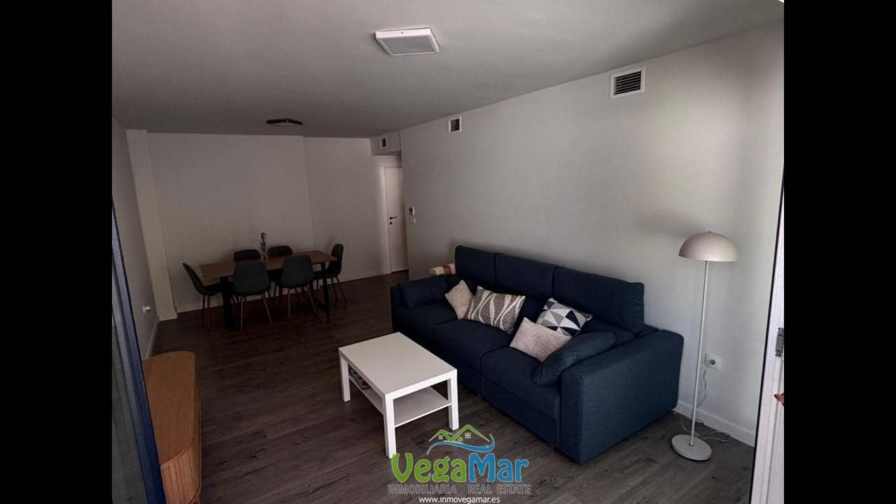 3 bedroom Flat for rent in Almunecar with garage - € 900 (Ref: 9357678)