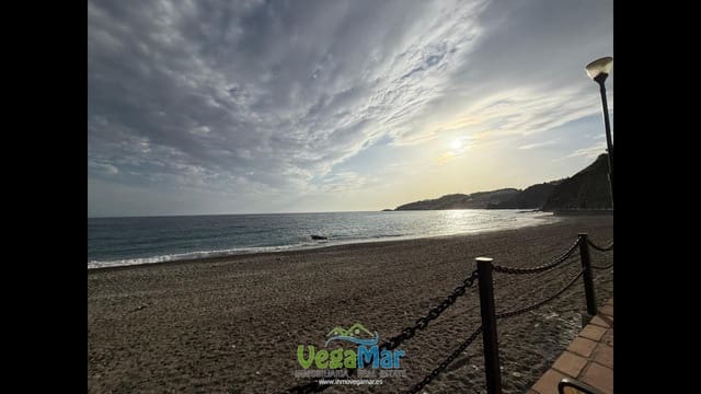 1 slaapkamer Flat te koop in Almuñécar - € 205.000 (Ref: 9386402)