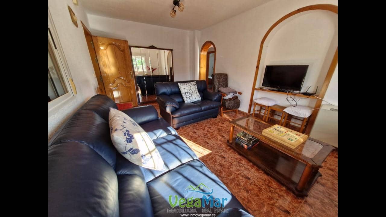3 bedroom Villa for rent in Salobrena with pool garage - € 1,000 (Ref: 9400295)