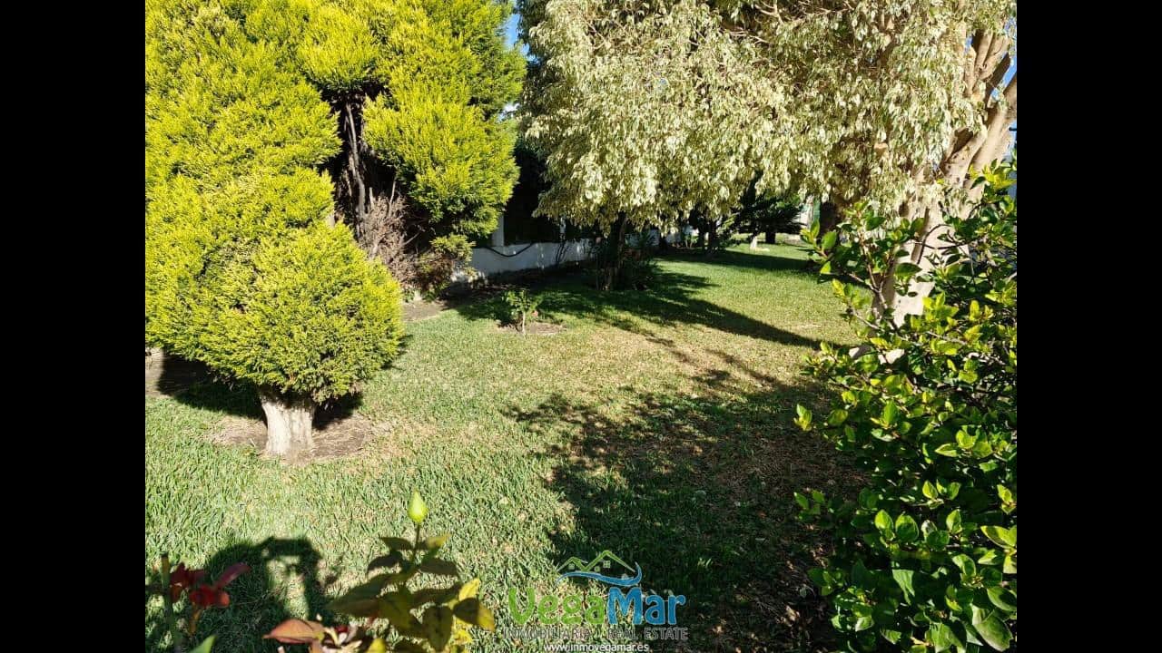 3 bedroom Villa for rent in Salobrena with pool garage - € 1,000 (Ref: 9400295)