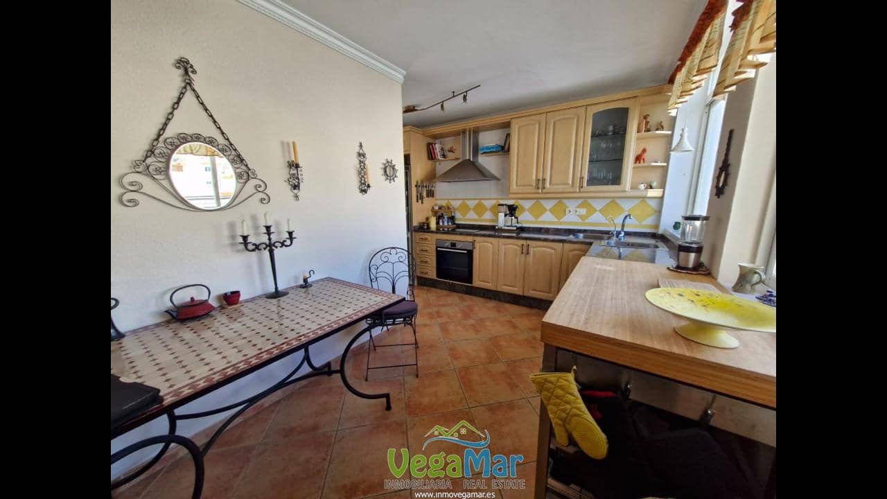 3 soverom Leilighet til salgs i La Herradura - € 277 000 (Ref: 9419214)