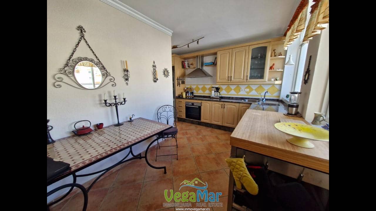 3 soverom Leilighet til salgs i La Herradura - € 277 000 (Ref: 9419214)