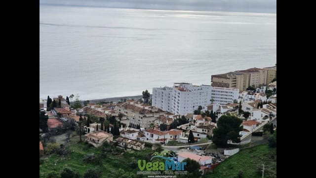 Chalet de 2 habitaciones en Almuñécar en venta con piscina garaje - 298.000 € (Ref: 9459821)