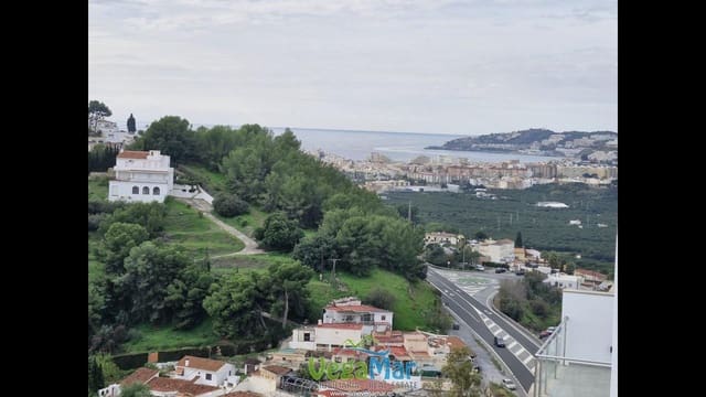 Chalet de 2 habitaciones en Almuñécar en venta con piscina garaje - 298.000 € (Ref: 9459821)