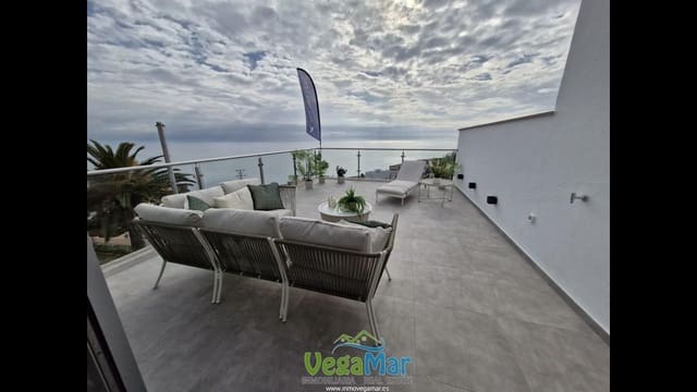 Chalet de 2 habitaciones en Almuñécar en venta con piscina garaje - 298.000 € (Ref: 9459821)