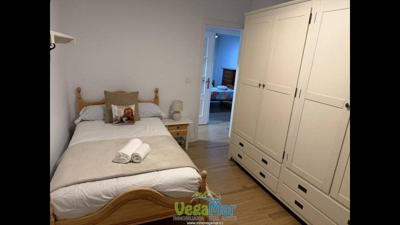 Villa/Maison de 3 chambres à louer à Almunecar avec piscine garage - 1 400 € (Ref: 9460862)