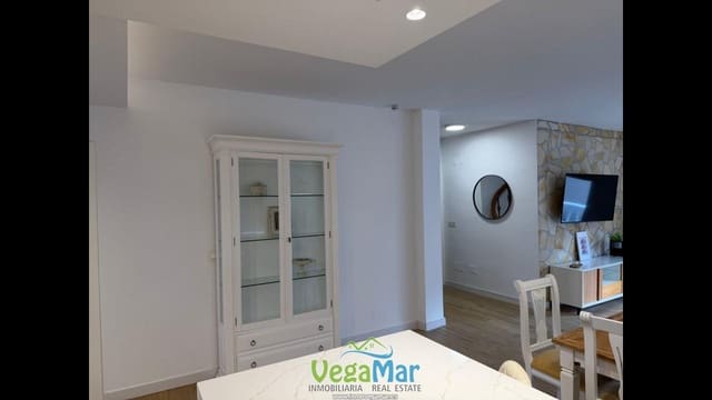 Villa/Maison de 3 chambres à louer à Almuñécar avec piscine garage - 1 400 € (Ref: 9460862)