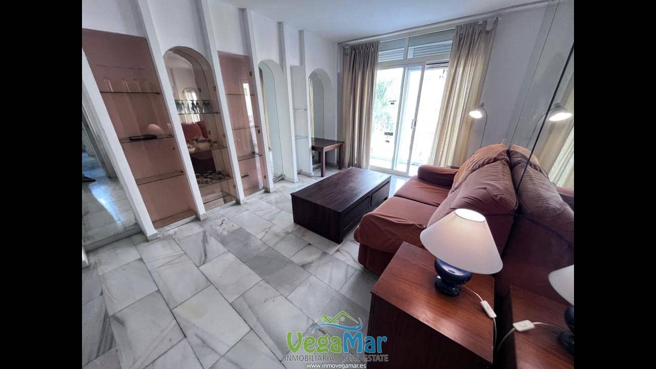3 bedroom Flat for sale in Almunecar with garage - € 300,000 (Ref: 9475667)