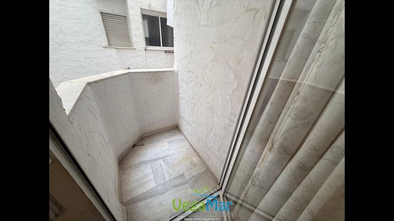 3 bedroom Flat for sale in Almunecar with garage - € 280,000 (Ref: 9475667)