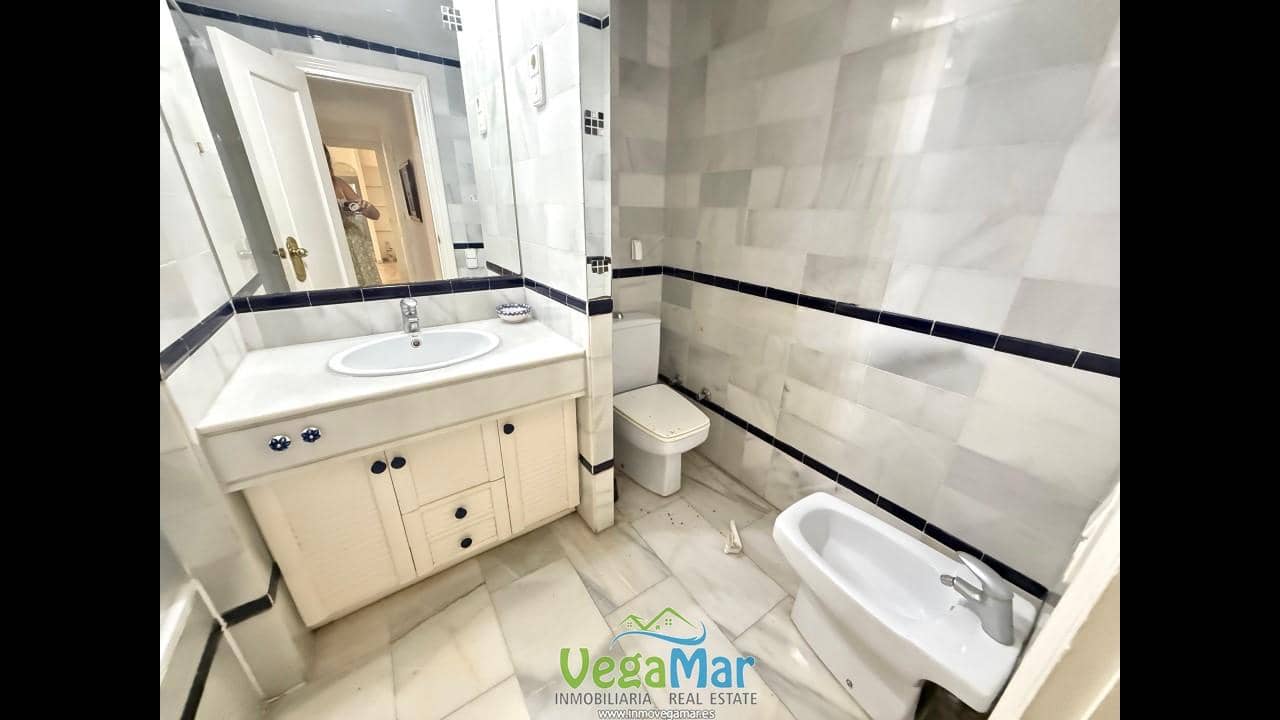 3 bedroom Flat for sale in Almunecar with garage - € 280,000 (Ref: 9475667)