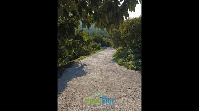 Ubebygd land til salgs i Almuñécar - € 70 000 (Ref: 9542779)