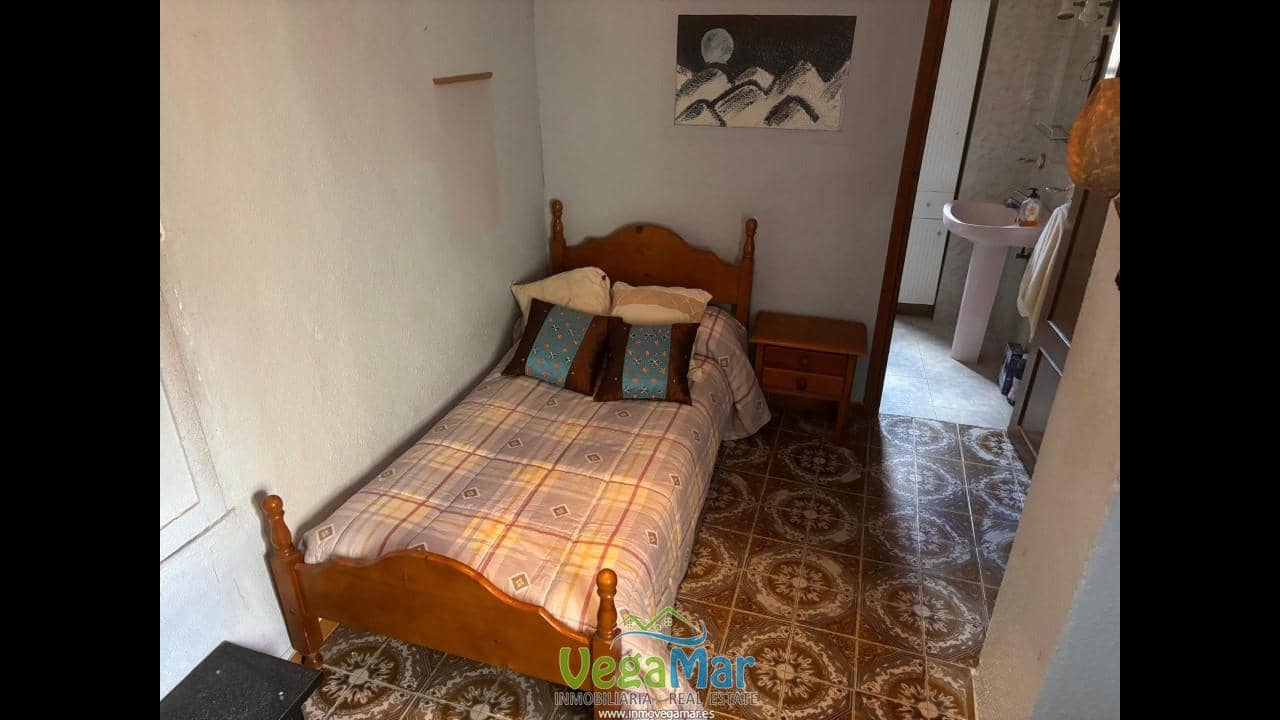 6 soveværelse Villa til salg i Itrabo - € 70.000 (Ref: 9544093)