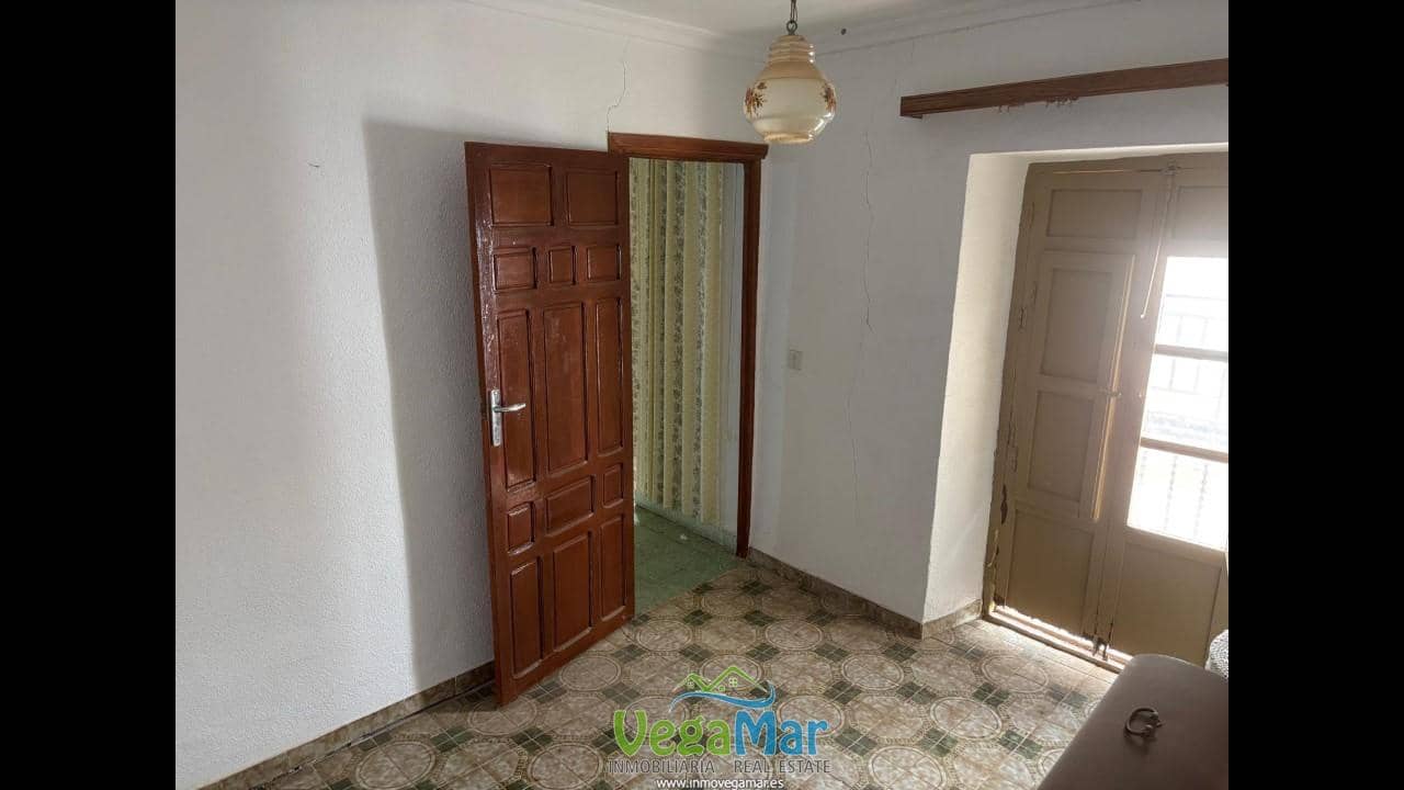 6 soveværelse Villa til salg i Itrabo - € 70.000 (Ref: 9544093)