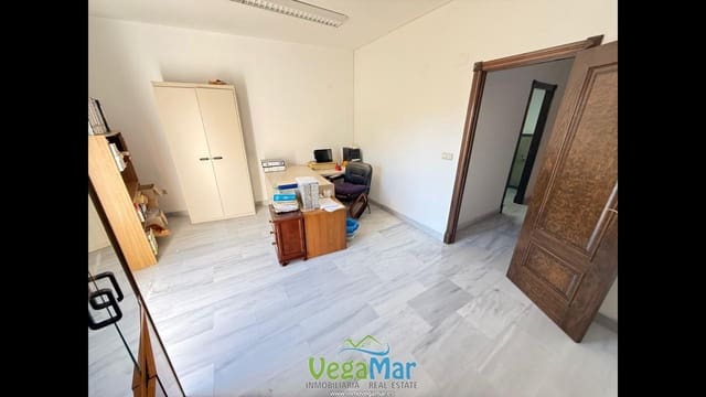 2 slaapkamer Flat te koop in La Herradura, Almuñécar - € 215.000 (Ref: 9547007)