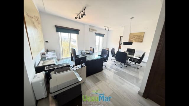 2 slaapkamer Flat te koop in La Herradura, Almuñécar - € 235.000 (Ref: 9547008)