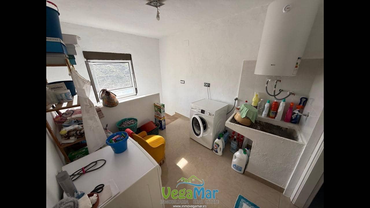3 chambre Villa/Maison à vendre à Otivar - 143 000 € (Ref: 9581284)