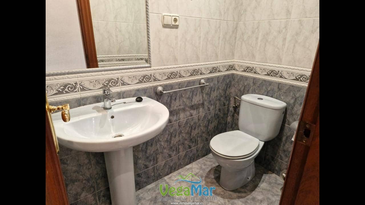 3 sovrum Lägenhet till salu i La Herradura med garage - 215 000 € (Ref: 9592244)