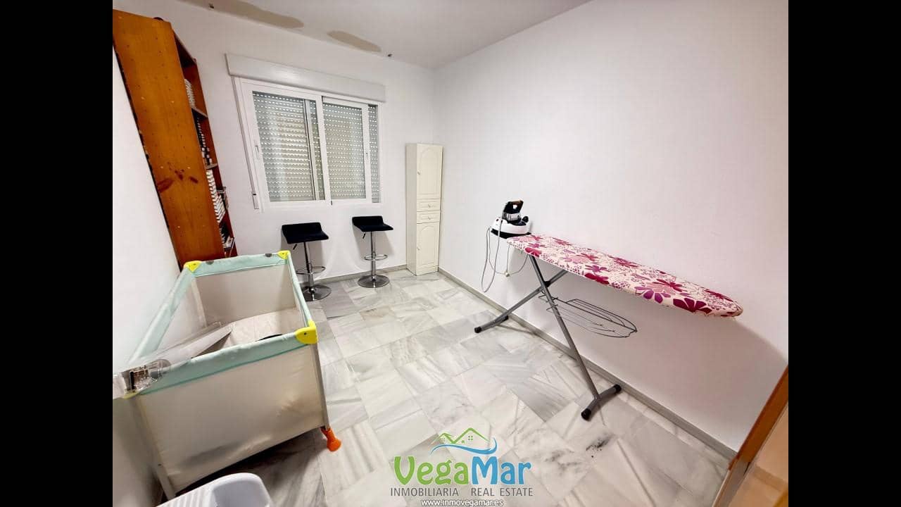 3 soveværelse Lejlighed til salg i Almunecar med garage - € 292.000 (Ref: 9623245)