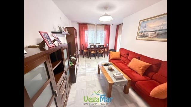 3 soveværelse Lejlighed til salg i Almuñécar med garage - € 292.000 (Ref: 9623245)